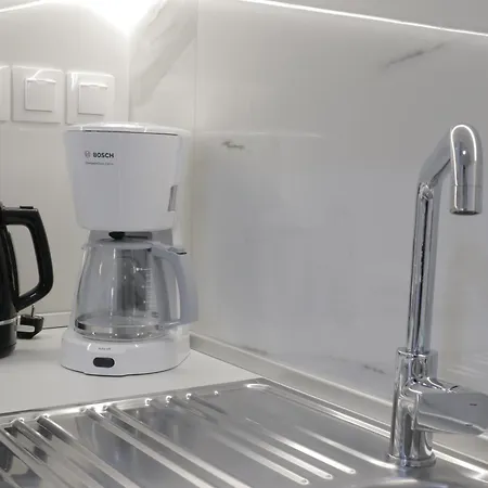 Helen's Little Castle Free Private Parking * Thessaloniki