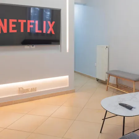 Helen's Little Castle Free Private Parking Appartement *