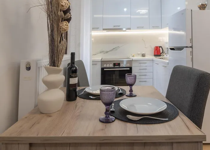 Appartement Helen's Little Castle Free Private Parking